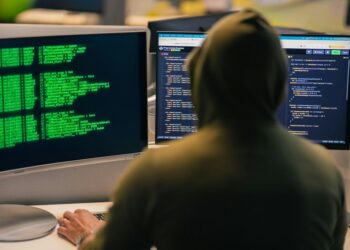 https://uwaga24.pl/falszywy-glos-prawdziwe-straty-nowa-era-cyberatakow/